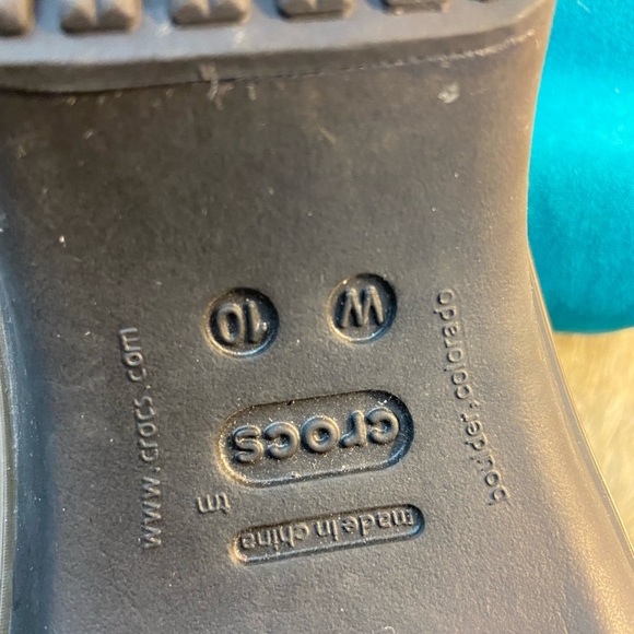 Crocs - Picture 3 of 4